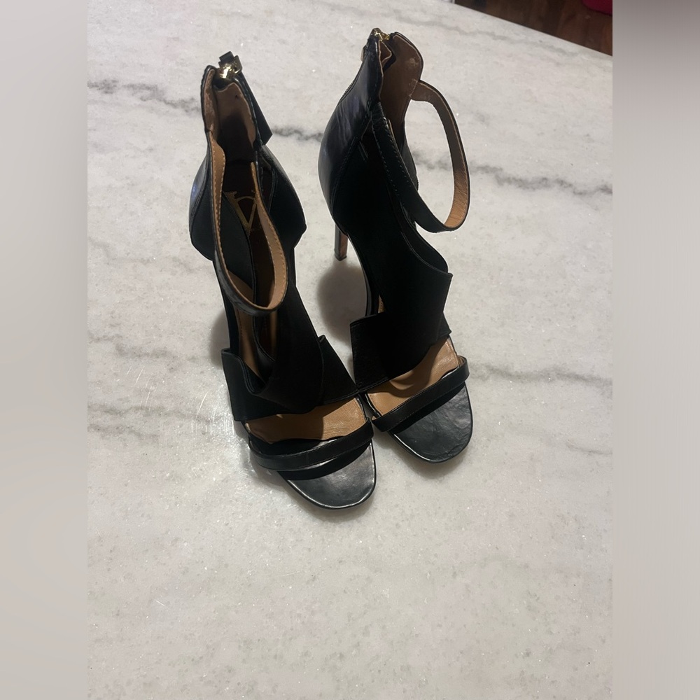 Gently worn high heels 👠